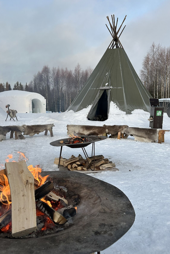 laponie-voyage-groupe-entreprise-arpilys Feu de camp Laponie