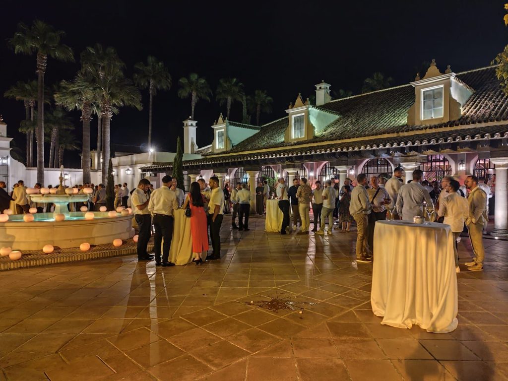 seville-seminaire-soiree-aprilys soirée groupe seminaire Séville