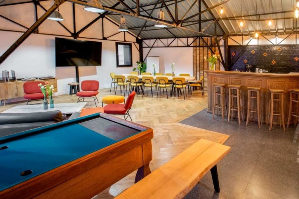 salle-reunion-style-industriel
